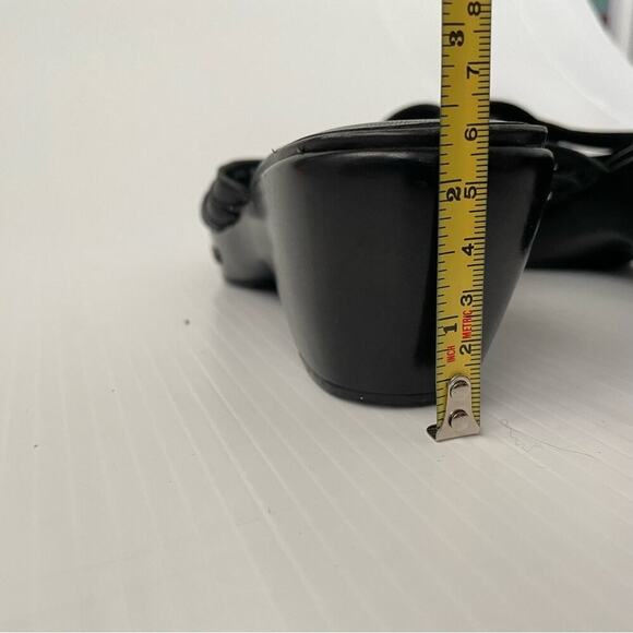 Stuart Weitzman black heeled sandals size 9 cross cross straps - Picture 6 of 11